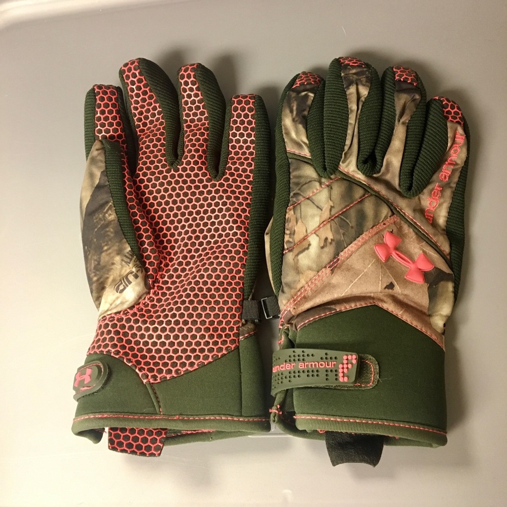 Under Armour Gloves